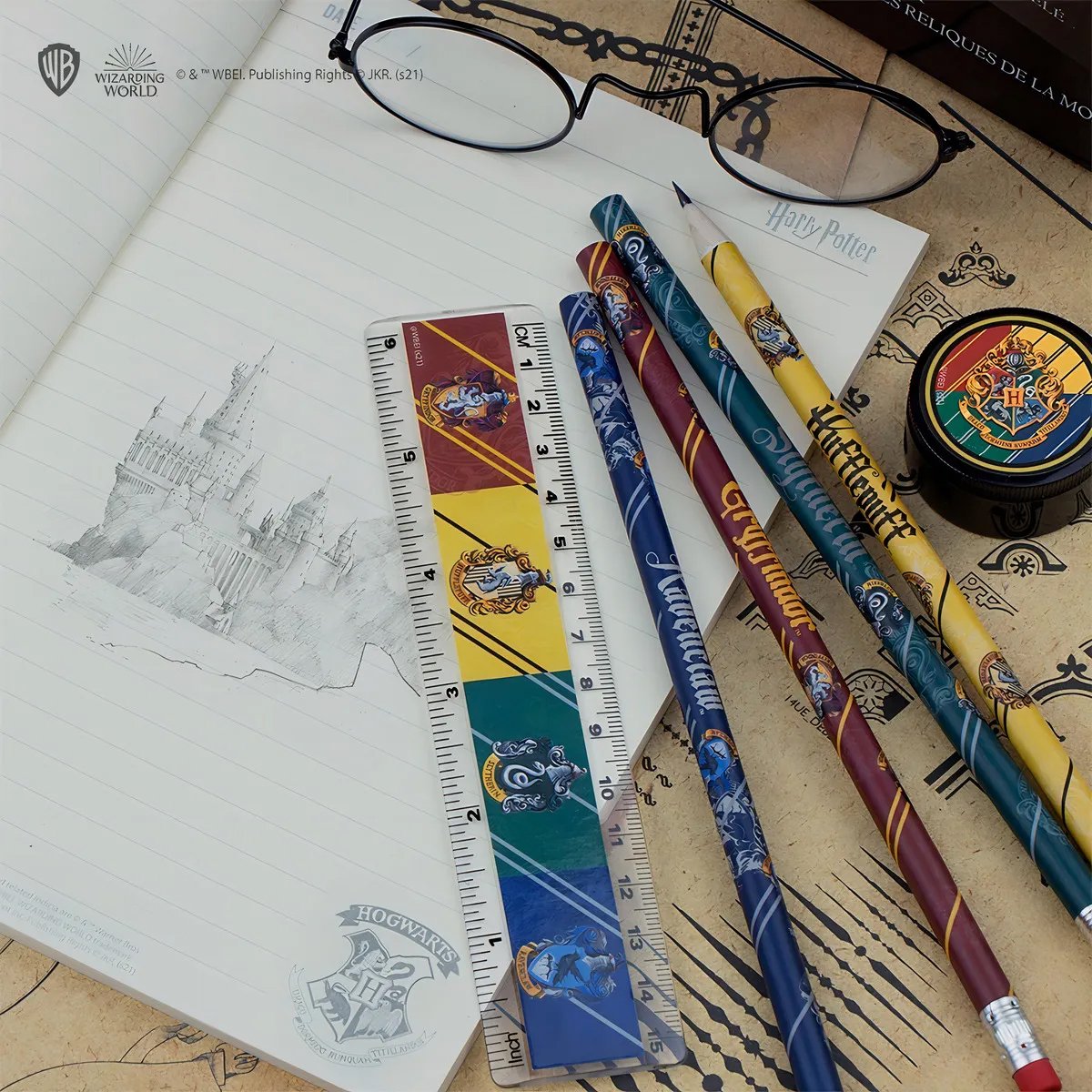Harry-Potter!-Set-Escolar-Hogwarts-Houses1_1200x1200